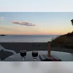 Vue Mer, Crique De Peyrefite, Cerbere-banyuls. Cerbère