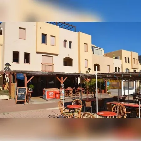 Appartement Vue Mer, Crique De Peyrefite, Cerbere-banyuls. Cerbère