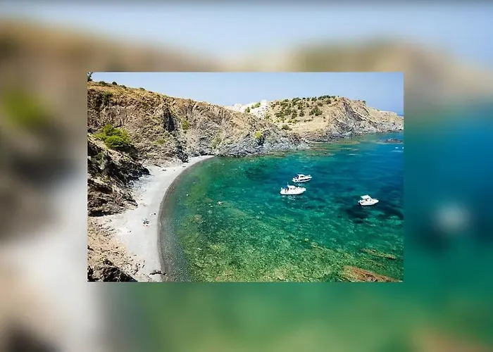 Vue Mer, Crique De Peyrefite, Cerbere-banyuls. *